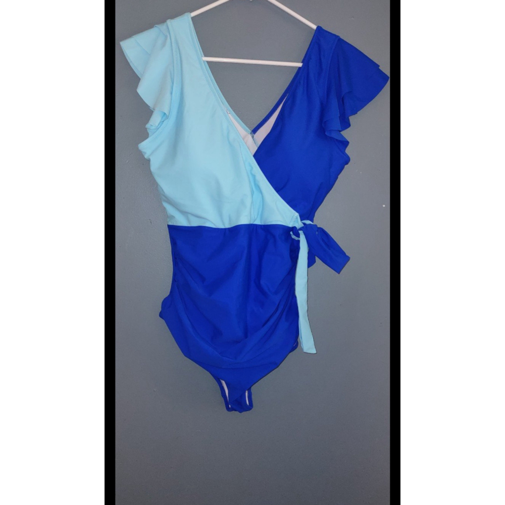 NWT Women's Size XL One Piece Swimsuit Bathing Suit